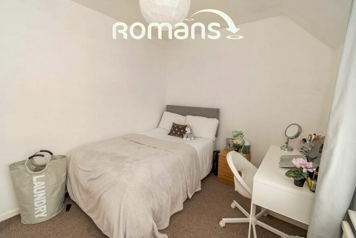 6 Bedroom Semi-Detached House To Rent In Stanmore, Winchester, SO22
