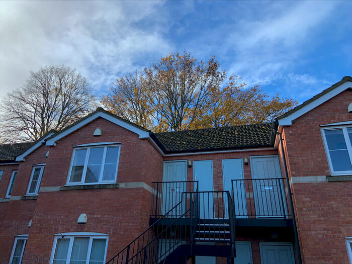 2 Bedroom Flat To Rent In Wells, BA5