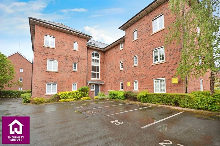 2 Bedroom Flat To Rent In Lock View, Radcliffe, M26