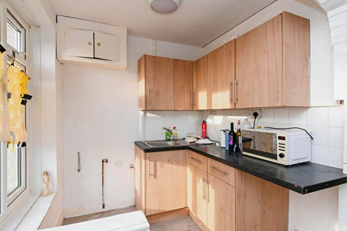 2 Bedroom Bungalow For Sale In Beach Way, Clacton-On-Sea, Essex, CO15