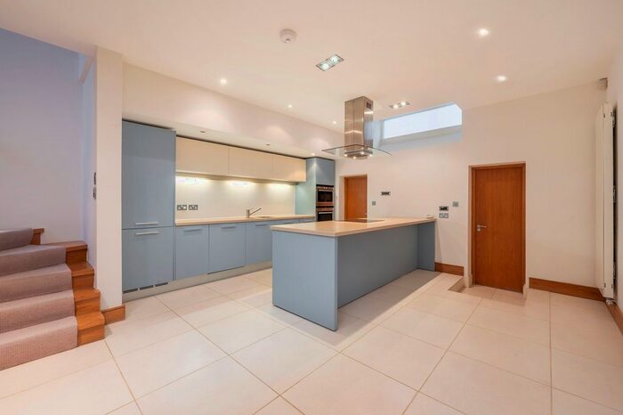 3 Bedroom Terraced House To Rent In Addison Avenue, London, W11