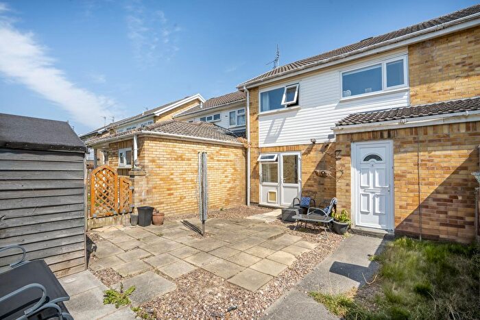 3 Bedroom Terraced House For Sale In Oldman Court, York, YO24