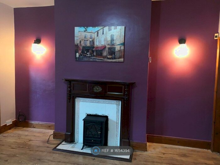 2 Bedroom End Of Terrace House To Rent In Grosvenor Street, Sunderland, SR5