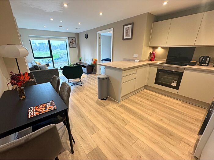 2 Bedroom Apartment To Rent In Richmond Row, Liverpool, Merseyside, L3