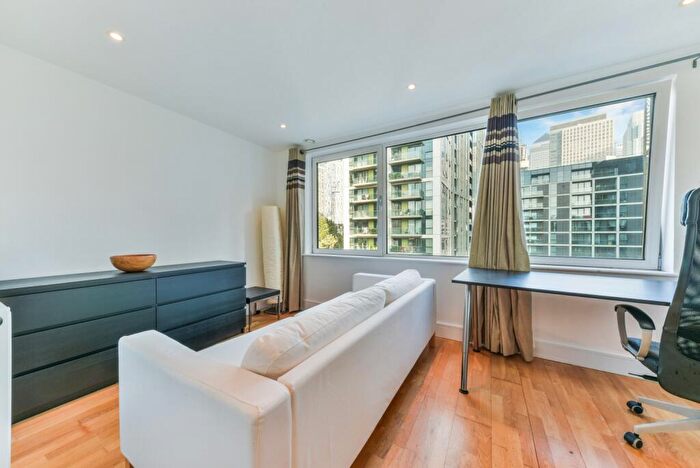 Flat To Rent In Indescon Square, Canary Wharf, London, E14