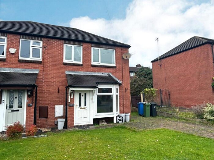 2 Bedroom Semi Detached House For Sale In Earnshaw Close, Ashton-under-Lyne, Greater Manchester, OL7