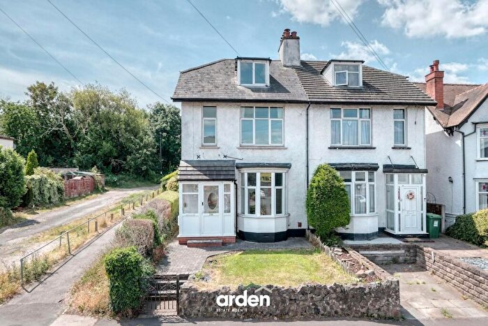 4 Bedroom Semi Detached House For Sale In Hewell Road, Redditch, B97