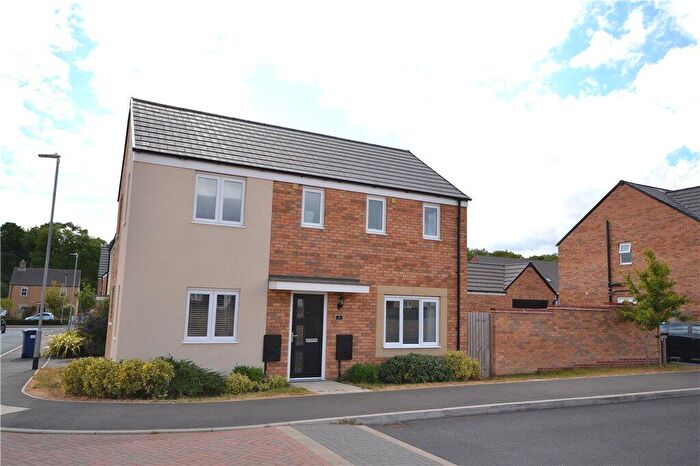 3 Bedroom Detached House For Sale In Bloomfield Drive, Huntingdon, Cambridgeshire, PE29