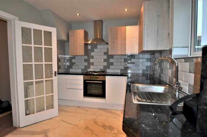 3 Bedroom Terraced House To Rent In Unwin Road, Isleworth TW7