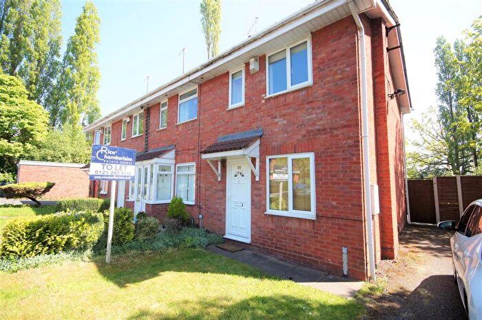 2 Bedroom End Of Terrace House To Rent In Raddlebarn Farm Drive, Selly Oak, Birmingham, B29