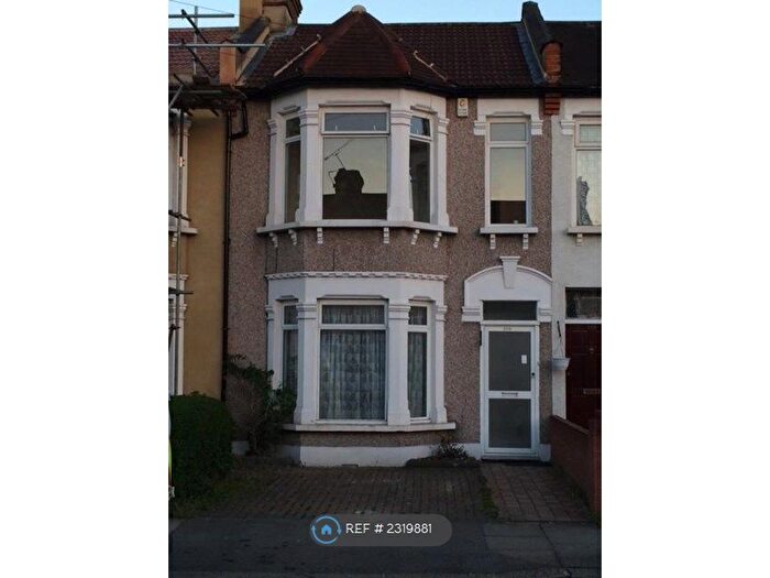6 Bedroom Terraced House To Rent In Kingston Road, Ilford, IG1