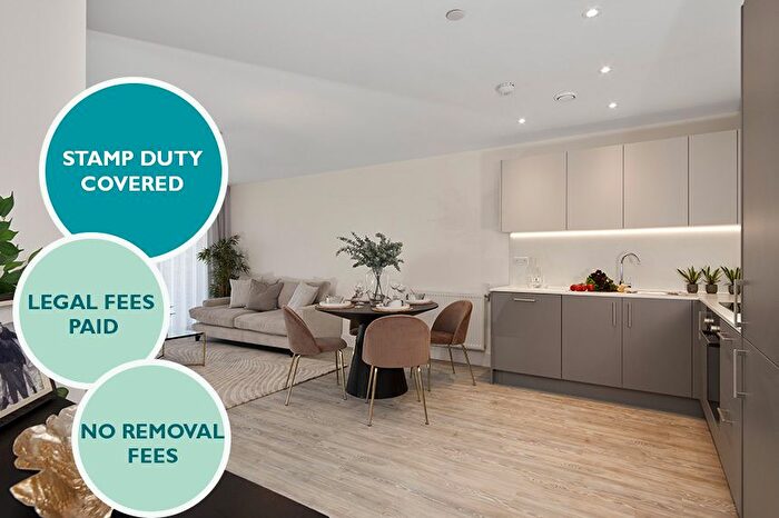 1 Bedroom Flat For Sale In " Bedroom Apartment" At Manford Way, Chigwell, IG7