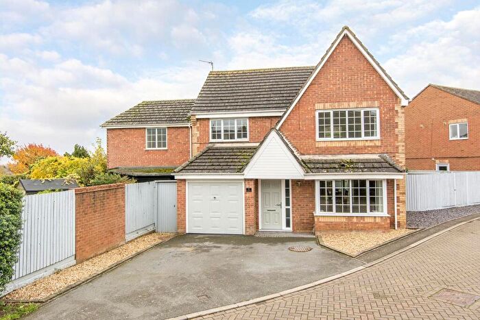 4 Bedroom Detached House For Sale In Furnival Close, Fleckney, Leicester, LE8