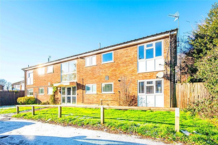 1 Bedroom Flat For Sale In Plewes Close, Kensworth, Central Bedfordshire, LU6