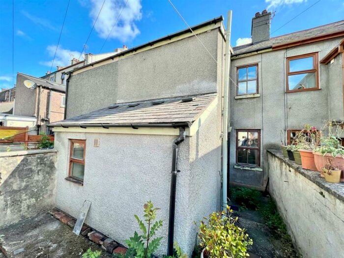 2 Bedroom Terraced House For Sale In Watling Street, Llanrwst, LL26