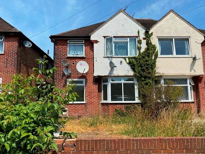 2 Bedroom Maisonette To Rent In Sandhurst Road, Edmonton, N9