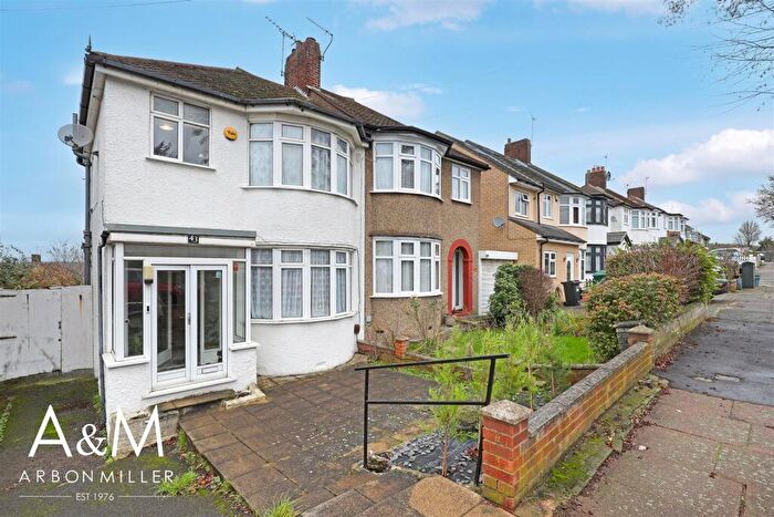 3 Bedroom Semi-Detached House For Sale In Dovedale Avenue, Clayhall, IG5