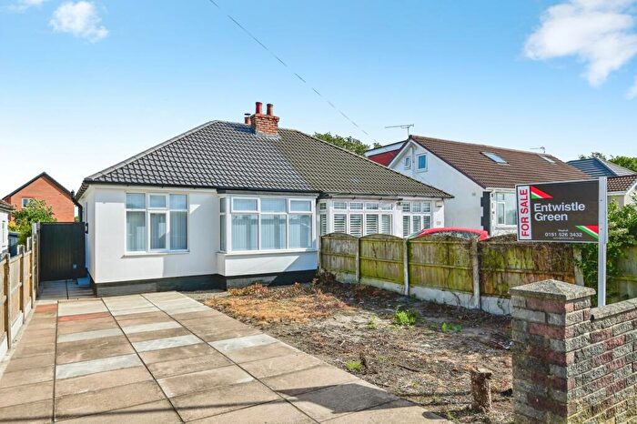 2 Bedroom Bungalow For Sale In Liverpool Road, Lydiate, Liverpool, Merseyside, L31