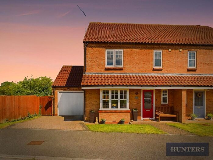 4 Bedroom Semi Detached House For Sale In Byre Way, Burton Fleming, YO25