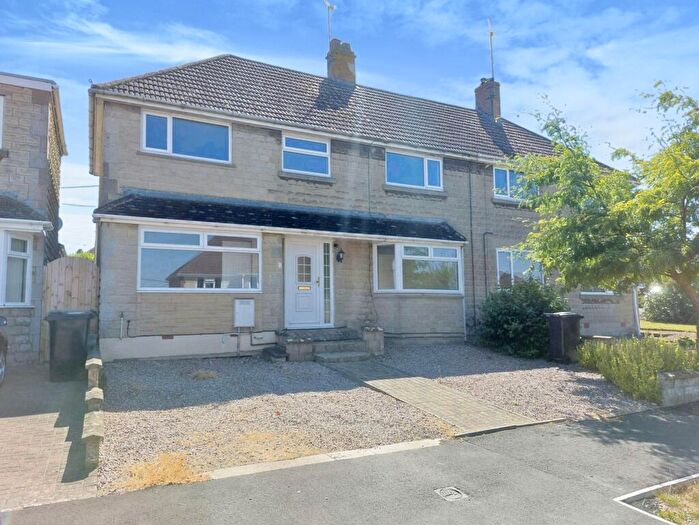 3 Bedroom Semi-Detached House To Rent In Artis Avenue, Swindon, Wiltshire, SN4
