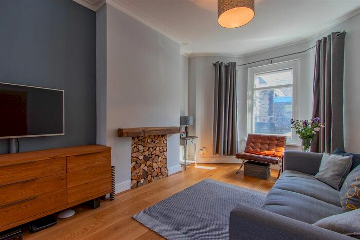 2 Bedroom Property To Rent In Pembroke Road, Canton, Cardiff CF5