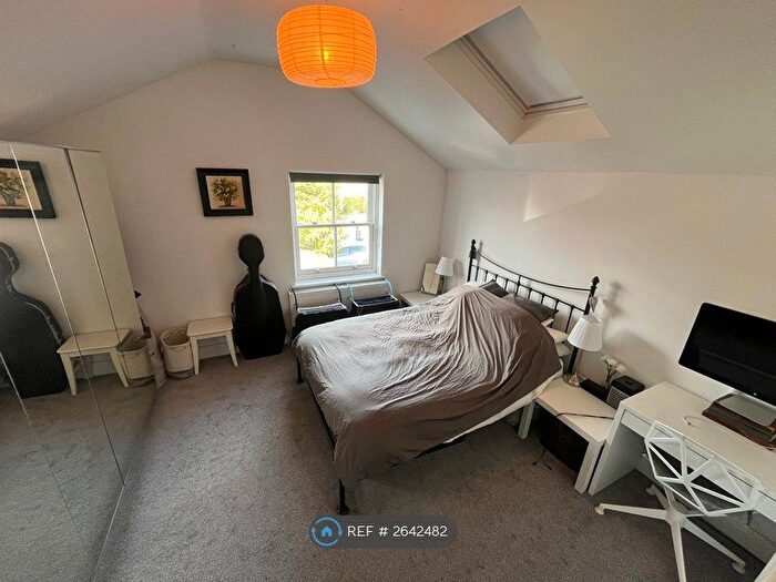 1 Bedroom Flat To Rent In John Street, Tunbridge Wells, TN4