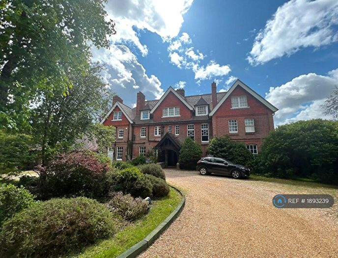 2 Bedroom Flat To Rent In Lyndhurst Road, Brook, Lyndhurst, SO43