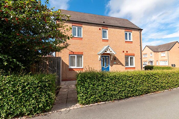 3 Bedroom Semi-Detached House For Sale In Spruce Drive, Penyffordd, CH4