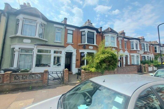 3 Bedroom Property To Rent In Belgrave Road, London, E17