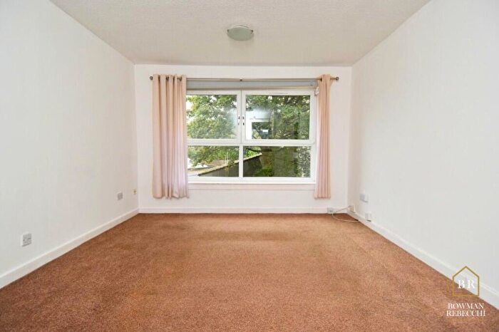 1 Bedroom Flat To Rent In Lyle Street, Inverclyde, Greenock, PA15