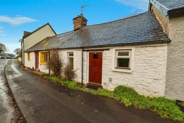 2 Bedroom Terraced House For Sale In The Cross, Aberystwyth, SY23