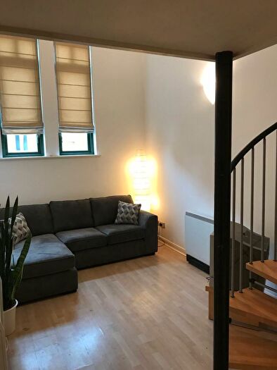 2 Bedroom Flat To Rent In Tower House, Bridge Street, Macclesfield, Cheshire, SK11