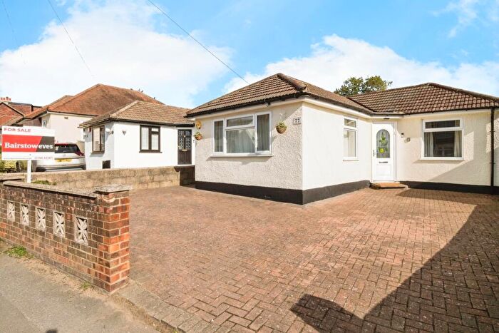 3 Bedroom Bungalow For Sale In Abbs Cross Lane, Hornchurch, RM12