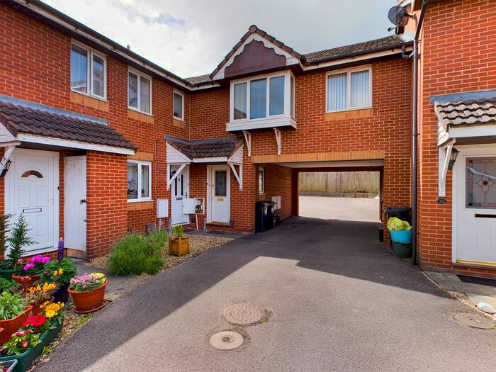 1 Bedroom Flat To Rent In Emet Grove, Bristol, BS16