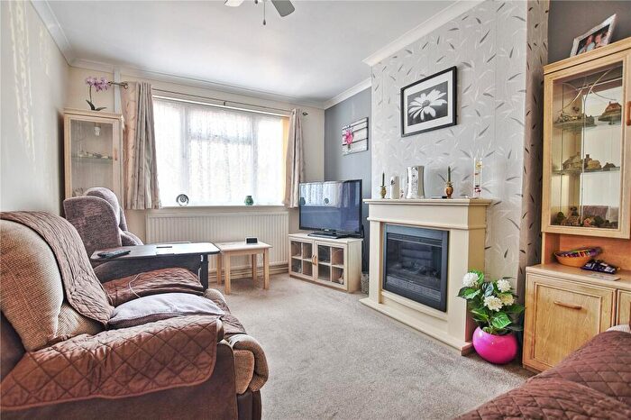 2 Bedroom Bungalow For Sale In Knights Lane, Kingsthorpe, Northampton, NN2