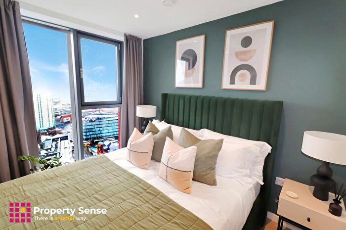 2 Bedroom Apartment To Rent In Swan Street House, Manchester, M4