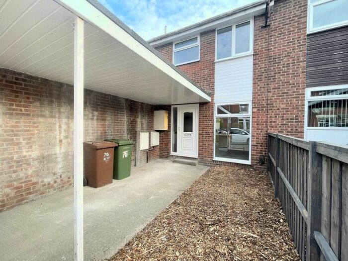 2 Bedroom Property To Rent In Lincoln Street, Wakefield, WF2