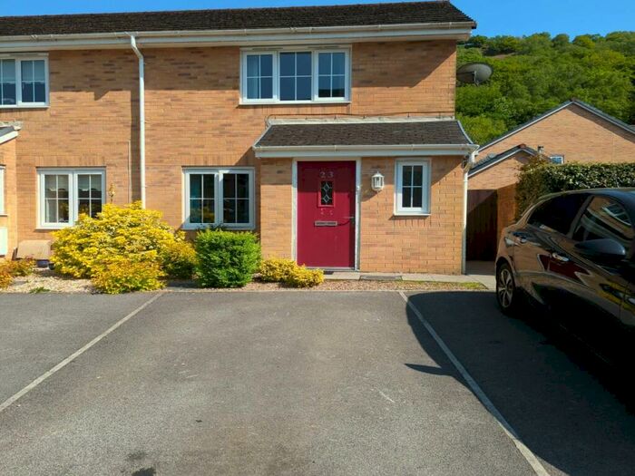 2 Bedroom House To Rent In Golwg Y Mynydd, Godre'r-graig, Ystalyfera, SA9