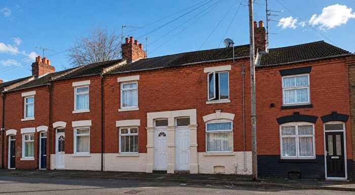 3 Bedroom Property To Rent In Stanley Street, Northampton, NN2