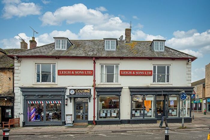 1 Bedroom Flat To Rent In Corn Street, Witney, OX28