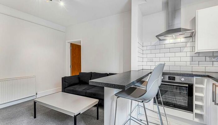 1 Bedroom Flat To Rent In Chiswick Road, London, W4