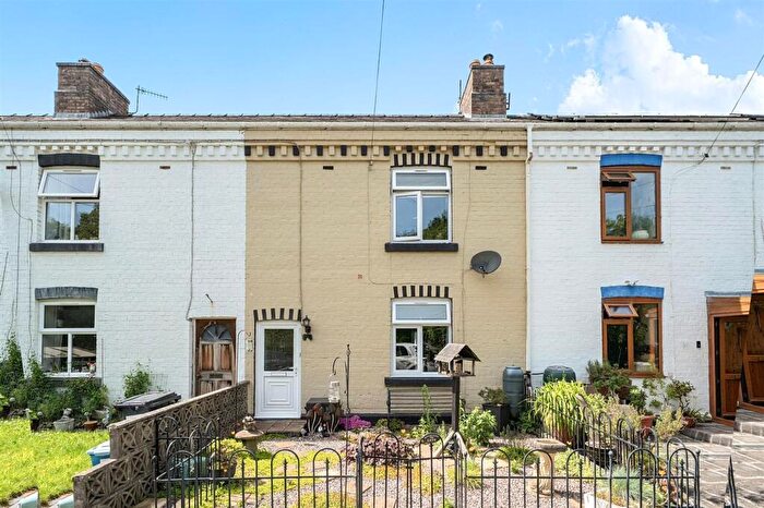 3 Bedroom Terraced House For Sale In Railway Terrace, Builth Road, LD2