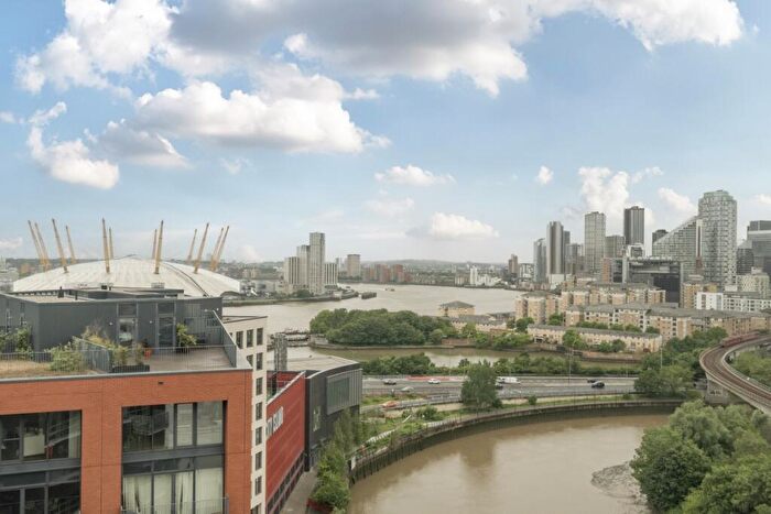 2 Bedroom Flat For Sale In Hope Street London, E14