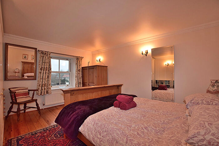 2 Bedroom Cottage For Sale In Waterloo Street, Richmond, DL10