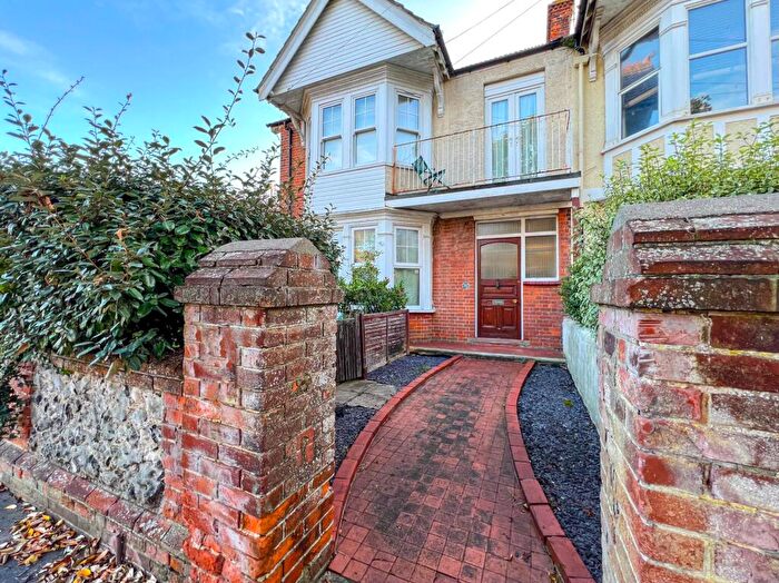 1 Bedroom Apartment To Rent In Alexandra Road, Worthing, BN11