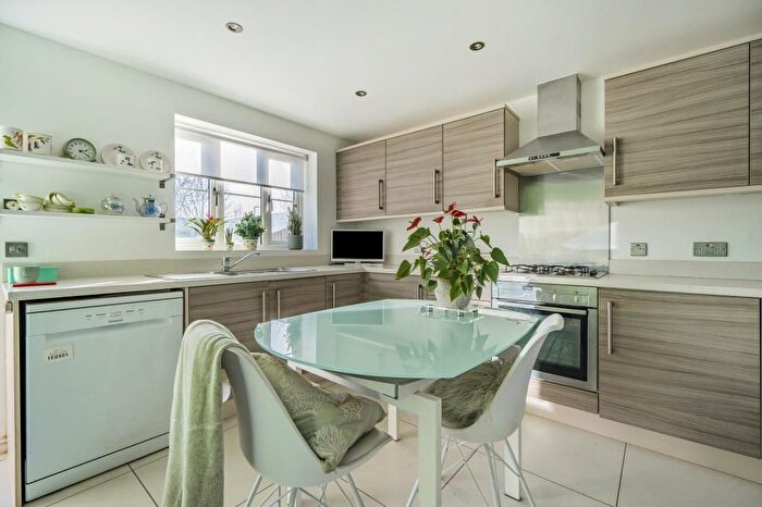 2 Bedroom Terraced House For Sale In Southmoor, Oxfordshire, OX13