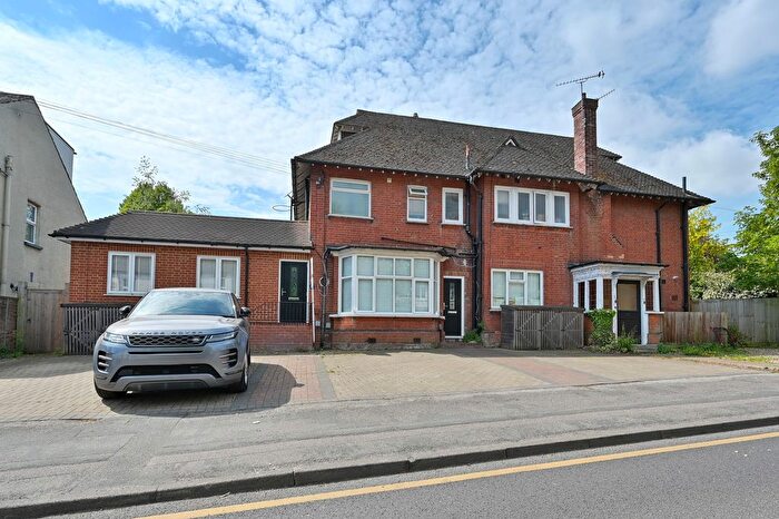 2 Bedroom Maisonette To Rent In Langley Road, Watford, WD17