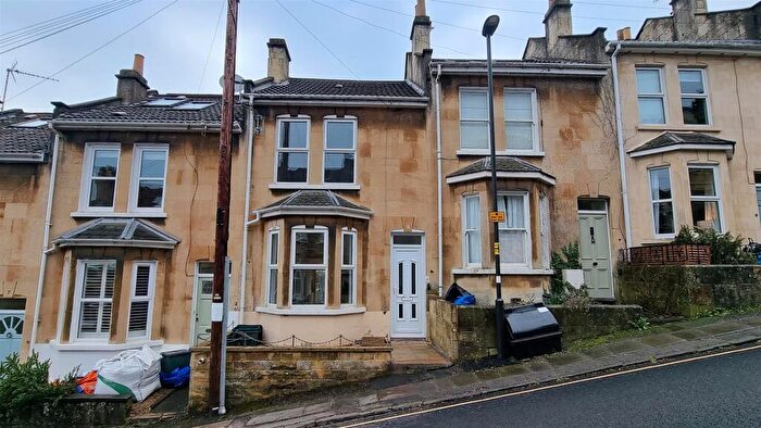 2 Bedroom House To Rent In Queenwood Avenue, Bath, BA1