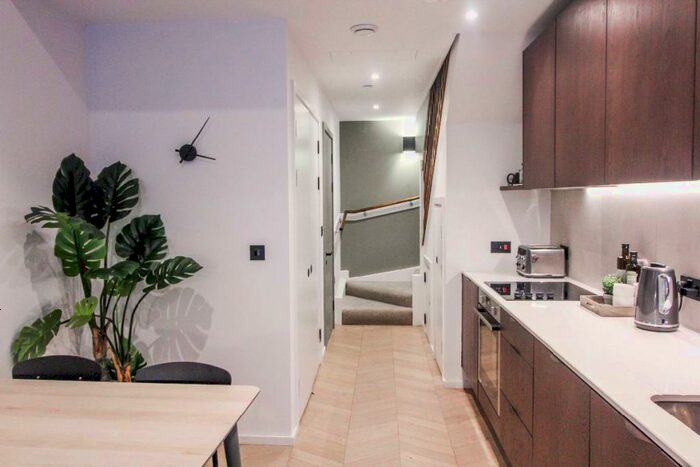 1 Bedroom Apartment To Rent In St Georges, M15