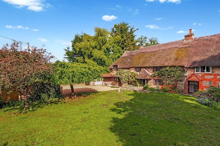 4 Bedroom Semi-detached House For Sale In Kimpton, Andover, SP11